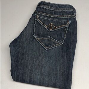 UB JEANS MID-RISE BOOTCUT JEANS 29x32 ⭐️